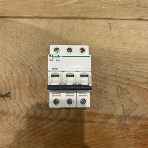 Schneider 20amp mcb - acti9, 3