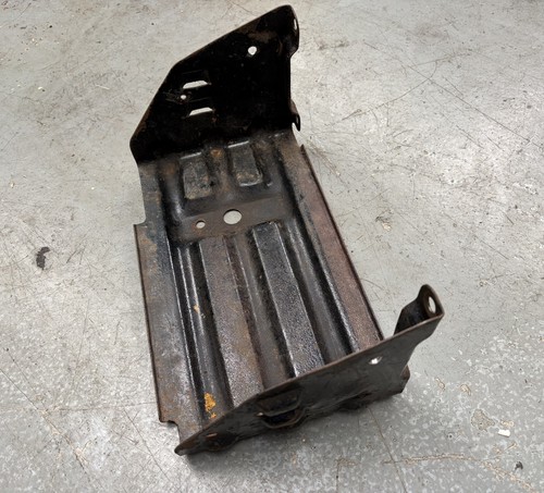 Ford zodiac mk3 - battery, tray