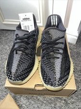 Yeezy boost 350 v2 carbon