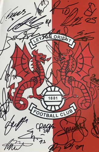 Leyton orient signed - orient, 15x10