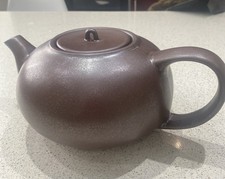 Linea Distinctive Teapot