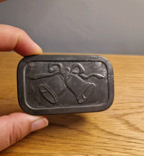 Small tin vintage coronet - small,