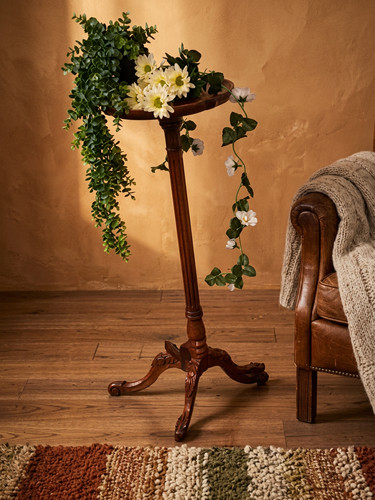 Gorgeous vintage tall plant - gorgeous,