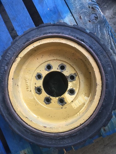 18x7x12 stud wheel - 1/8,