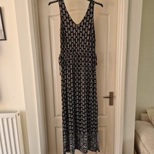 Size 8 Dress Maxi Black White