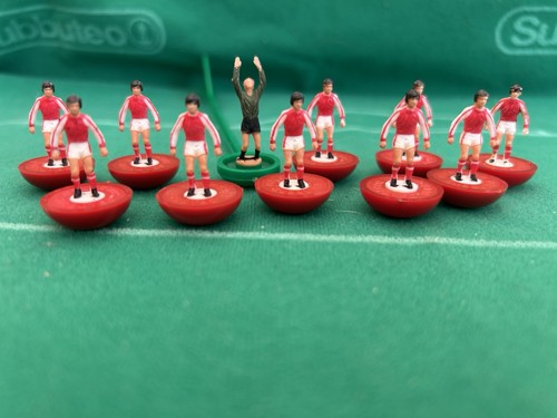 Subbuteo 330 wales - wales, vintage