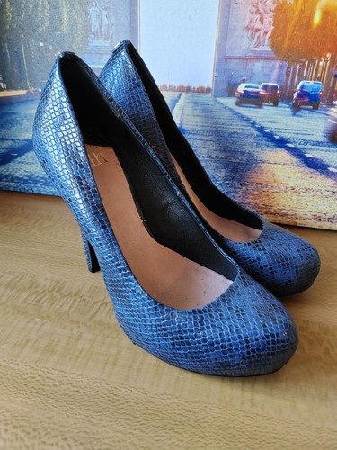 Faith navy patent croc - navy,