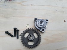 Suzuki GN / GS / DR / GZ 125 F406 Engine Oil Pump