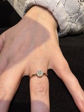 9ct Gold Cluster Style Ring