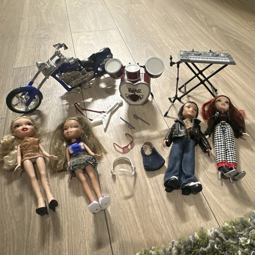 Bratz original 2001 dolls - 2001,