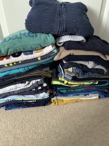 Month old boys clothes - 12-18,