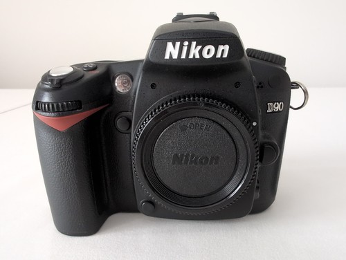Nikon d90 dslr - nikon,