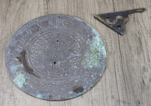 Antique round brass - round, sun