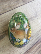 Vintage Lithographed Easter Bunny's & Flowers Easter Egg Tin 1984