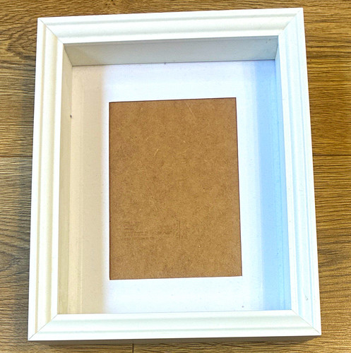 White shadow box frame - shadow,