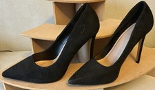 Pretty Little Thing Black Faux