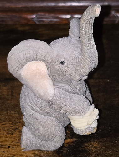 Tuskers hayley 1995 vintage - hayley,