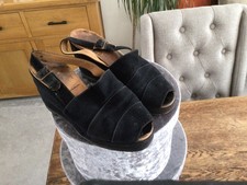 Genuine Vintage Italian Suede & Leather Platform Shoes Circa 1940s - Size 4