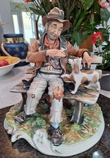 Capodimonte Figurine "Tramp On
