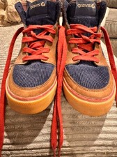 BROWN ,RED,NAVY GRAVIS