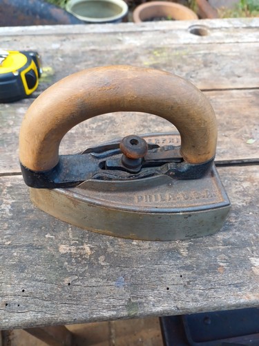 Vintage cast iron - cast,