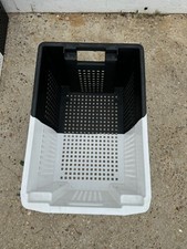 Black white vented - x,
