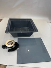 Square acrylic sink - square,
