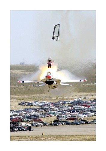 Usaf thunderbird ejector seat - ejector,