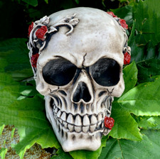 Gothic human skull statue for home and garden ornament Concrete Halloween decor