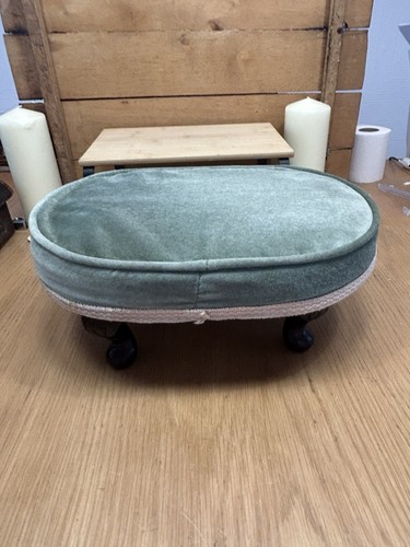 Vintage style foot stool - style,