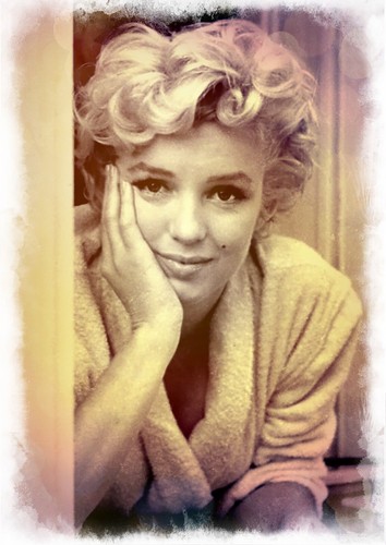 Marilyn monroe unique colour - marilyn,