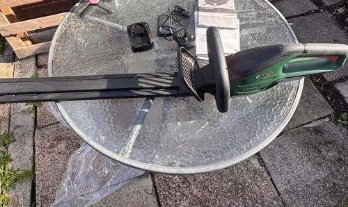 Bosch universalhedgecut 18v - bosch,