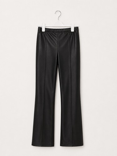 Prettylittlething black faux - black,