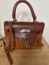 Russell & Bromley Brown