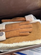 UGG Tan Sheepskin Scarf with UGG Gloves - In Box, Excellent condition, Brand New