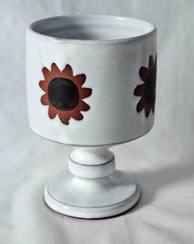 Briglin studio pottery daisy