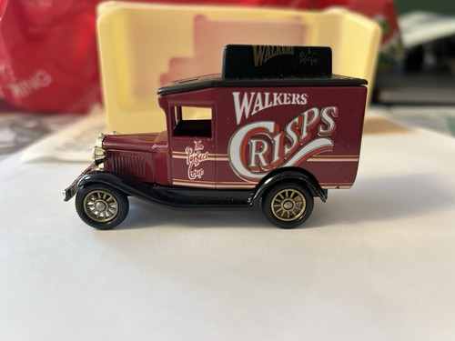 Lledo walkers crisps delivery - lledo,