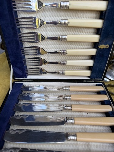 Silver plate boxed - silver,