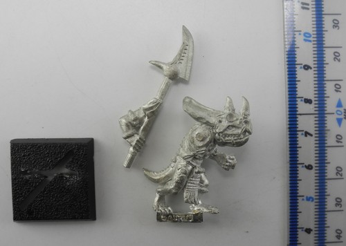 Saurus temple guard metal - saurus,