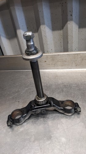 Yamaha yzf600 bottom yoke - yamaha,