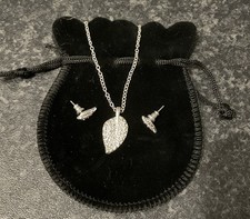 Preloved Avon Silver Tone