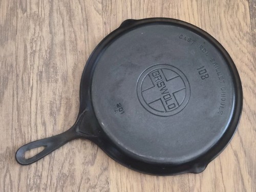 Griswold cast iron skillet - griswold,