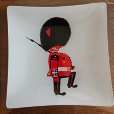 1970 Kenneth Townsend Sights Of London Guard - I have full set  Chance Glass