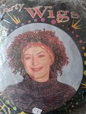 CURLY WIG WITH ATTACHED