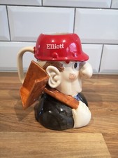 Elliot Builder Toby Jug. Hod