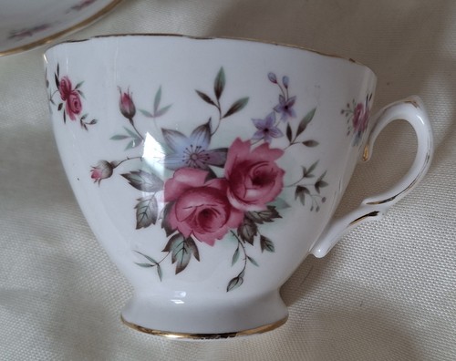 Royal vale pink roses - pink, gilt