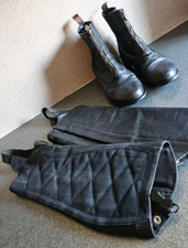 Ladies Ariat 4LR Leather Horse Riding Boots & Leather Ariat  Chaps Black Size 6