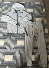 Nike Tech Fleece Old Season