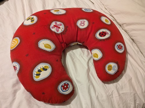 Widgey nursing pillow - widgey,