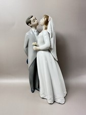 Lladro A Kiss To Remember #6620 Wedding Theme Figurine